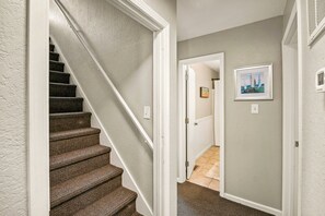 ML: Stairs from TL - hallway