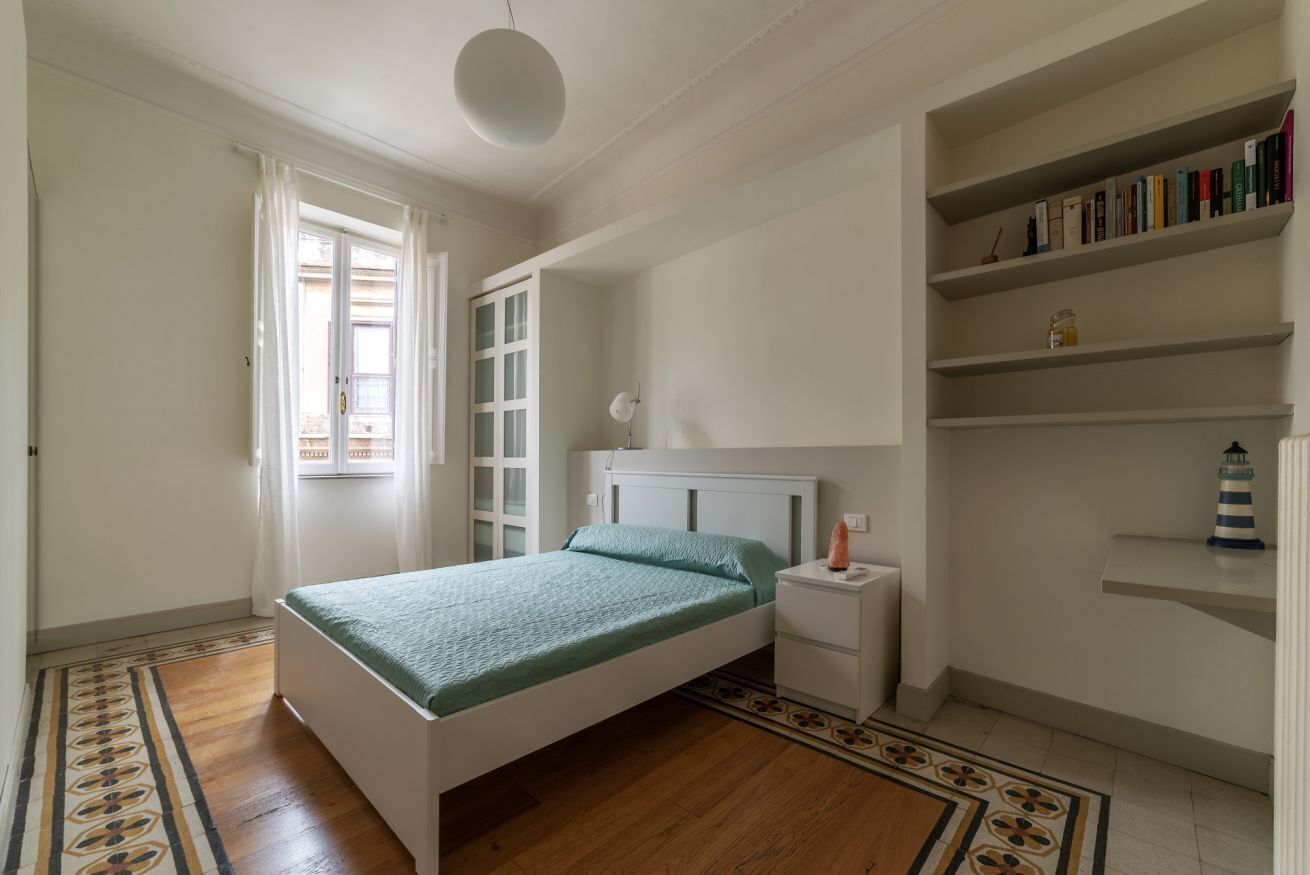 3 habitaciones, tabla de planchar con plancha, internet y ropa de cama 