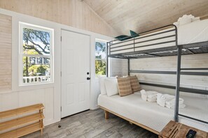 3 bedrooms, iron/ironing board, free WiFi, bed sheets - Casa Malibu - 2 Sun Decks, Wraparound Porch, Upgraded Kitchen, Walk to Beach (Folly Beach)