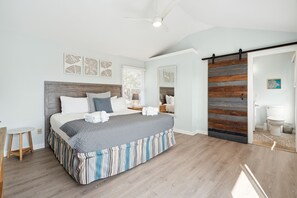 3 عدّة غرف نوم ومكواة/لوح كي وواي فاي مجانًا وملاءات أسرّة