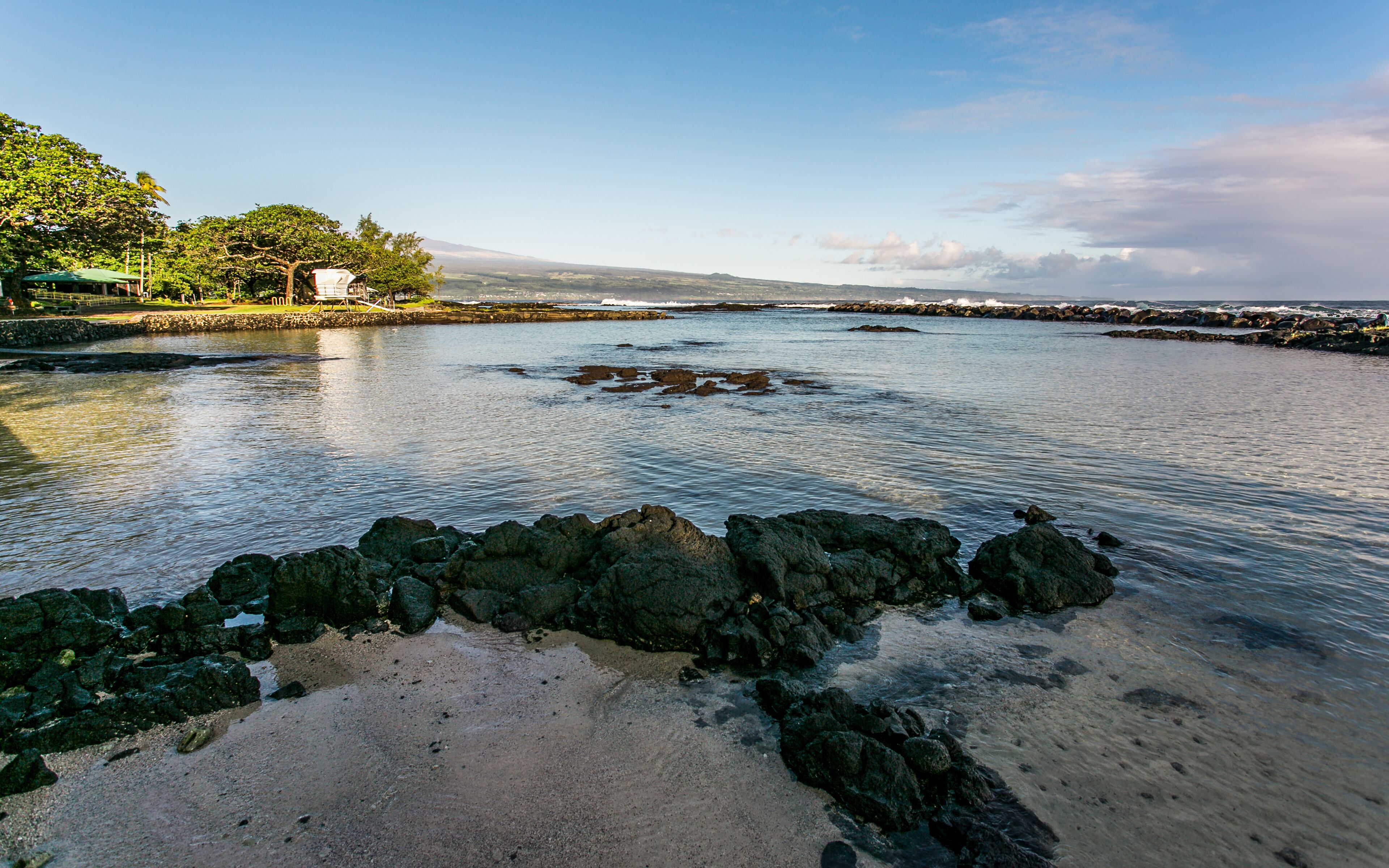 on the beach, white sand, sun-loungers, beach towels