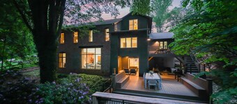 Ambassador Ridge w/Optional Boat Rental