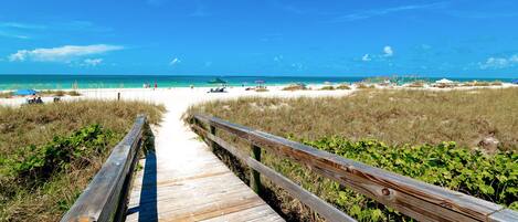 Sillas reclinables de playa, toallas de playa