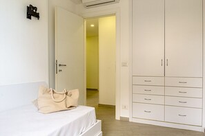 2 Schlafzimmer, Reisekinderbett, kostenloses WLAN, Bettwäsche
