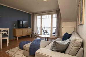 Fernseher, Stereoanlage