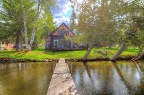 Exterior - The Lake Escape on Rangeley Lake (Rangeley)