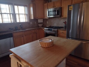 Microonde, forno, lavastoviglie, macchina per tè/caffè