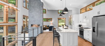 CREEK VIEWS!!! 5BR Mountain Modern Luxury on the water! Must See!