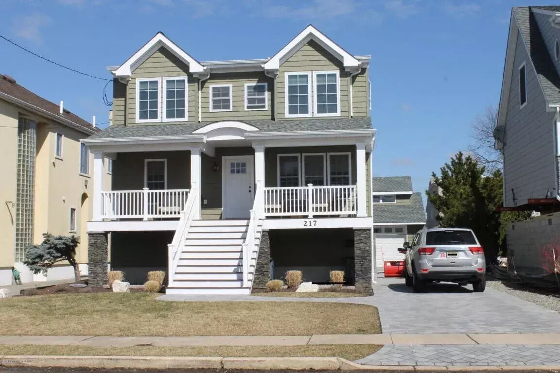 Beautiful Beach house in prime location in Point Pleasant Beach