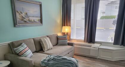 Nice 1st floor studio a few steps to the beach with large pool at Bogue Shores.