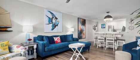 TV connectée, baby-foot, table de tennis de table, livres