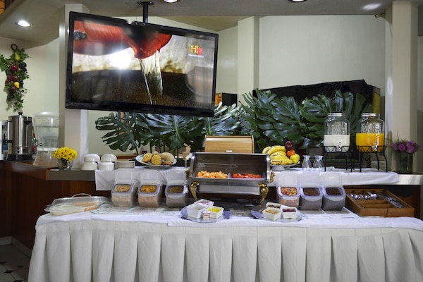 Bao gồm bữa sáng kiểu Âu hàng ngày