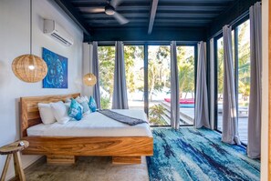 4 chambres, coffre-fort, fer et planche à repasser, lit de bébé portatif