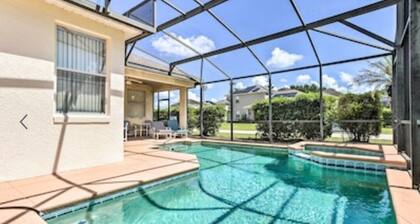 Lovely and Spacious 6 Bedroom 4 Ba Home w/ Pool and Game Room Near Disney Parks