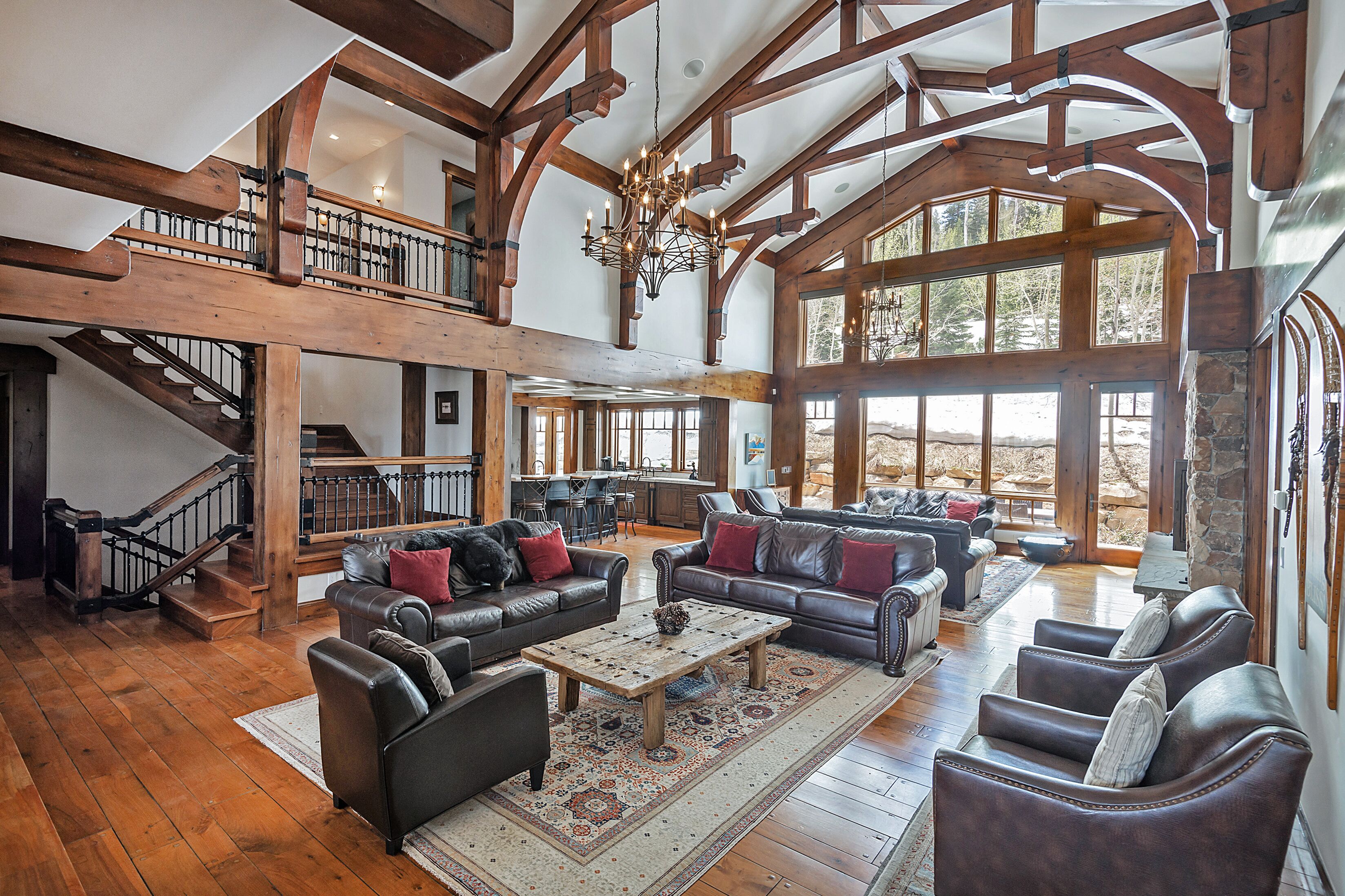 Equinox at Empire Pass | Ski in/out | Hot Tub | On Call Shuttle