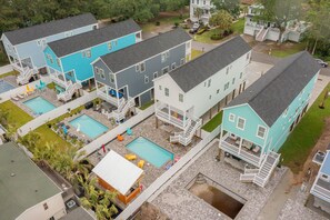 Exterior - NEW 5 bedroom 5.5 bathroom Garden City Beach House - 10 mins from Myrtle Beach (Murrells Inlet)
