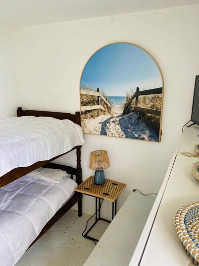 Villa Verde Luz: A Virgin Forest (Pets Allowed)