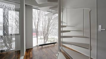 In-room safe, iron/ironing board, free WiFi, bed sheets