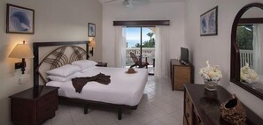 Junior kamer | Een kluis op de kamer, verduisterende gordijnen