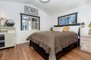 2 quartos, escrivaninha, ferros/tábuas de passar roupa, Wi-Fi