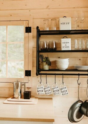 Interior - Glamphouse Muskoka
(Gravenhurst)