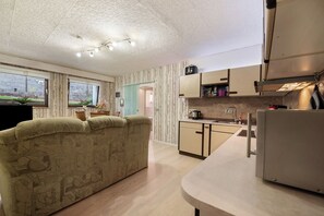 Interior - Apartment "Pesch" with Shared Terrace & Wi-Fi (Nettersheim -Pesch)