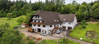 Holiday Apartment "Grüner Ausblick" with Mountain View, Private Terrace