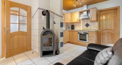 Holiday Apartment "Grüner Ausblick" with Mountain View, Private Terrace