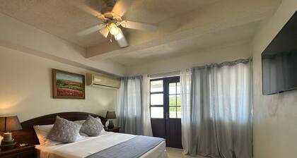 St. Lawrence Suites - Suite Three