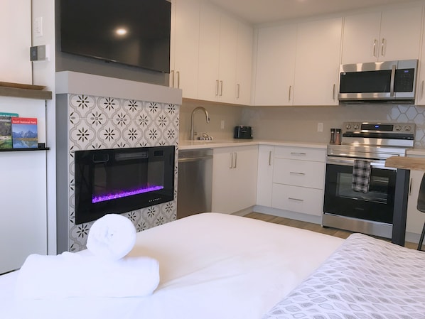 1 chambre, fer et planche à repasser, accès au Wi-Fi (inclus)