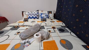 1 habitación, wifi y ropa de cama