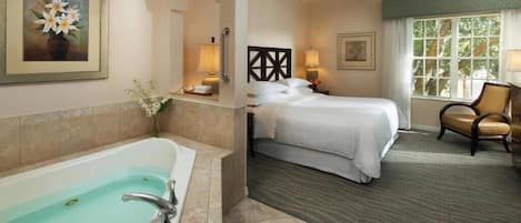 2 bedrooms, in-room safe, desk, iron/ironing board