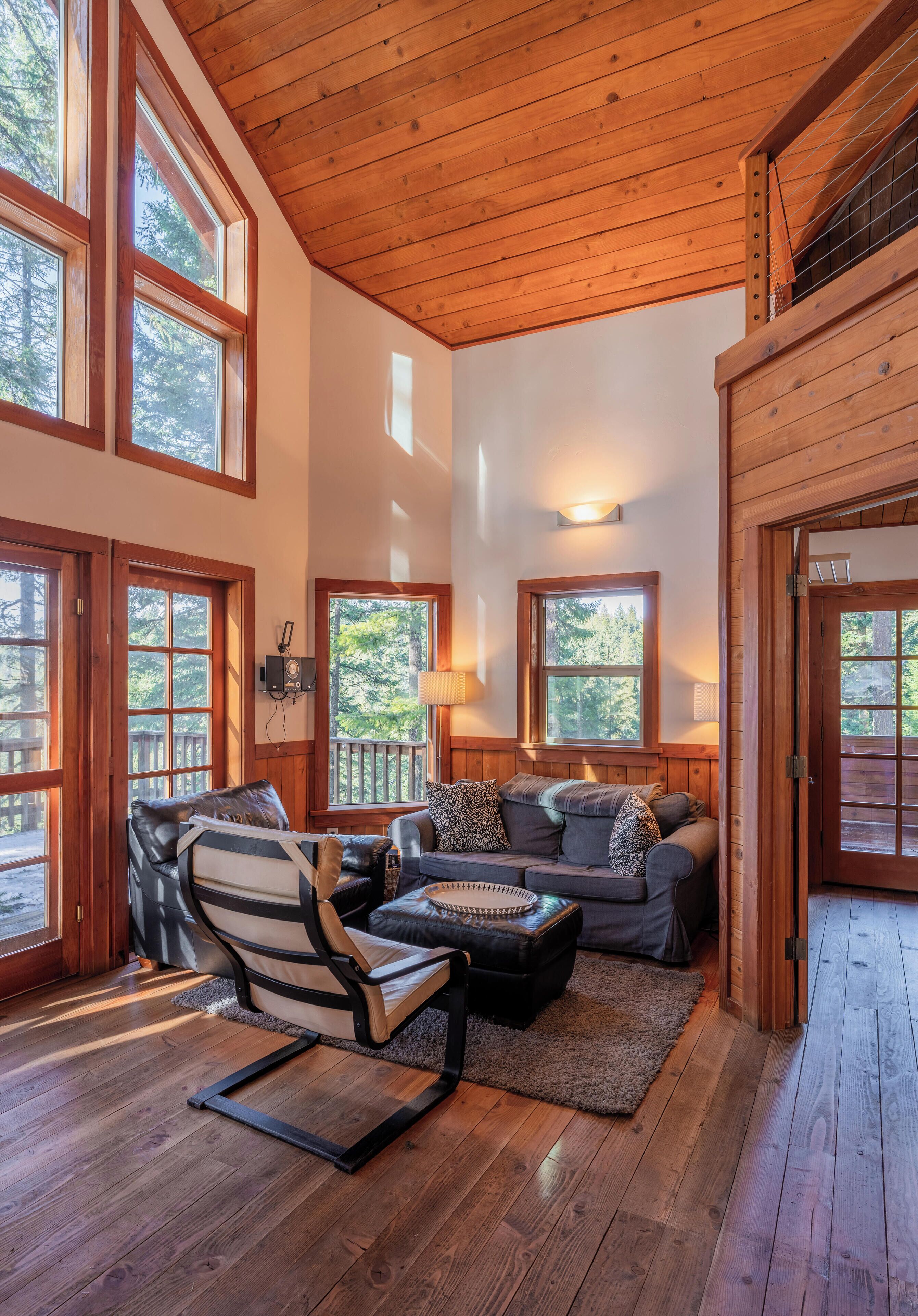 Pilot Rock | Living area