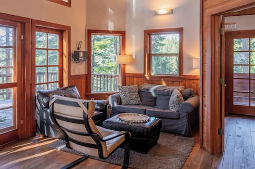 Chalet rustique | Aire de séjour