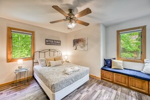 4 slaapkamers, een strijkplank/strijkijzer, wifi, beddengoed