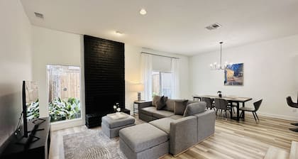 StarryNight @ Museum Park -WORLD CUP- Walk to Museums, Hermann Park, Zoo, Dining