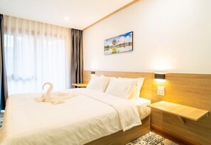 Egyptian cotton sheets, premium bedding, minibar, in-room safe - New Champa Boutique Hotel (Vientiane)