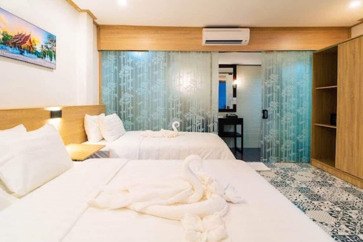 Seprai katun Mesir, seprai premium, minibar, dan brankas