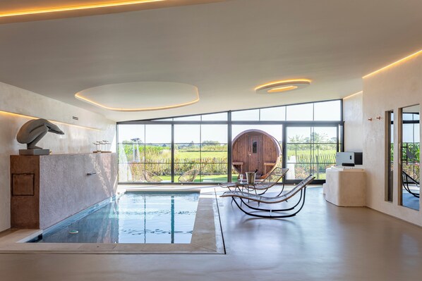 Sauna, tina de hidromasaje y baño de vapor 