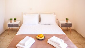 2 bedrooms, iron/ironing board, Internet, bed sheets - Family Villa Hera With Sea View (Panormos in Rethymno)