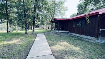 Enceinte de lâhĂ©bergement