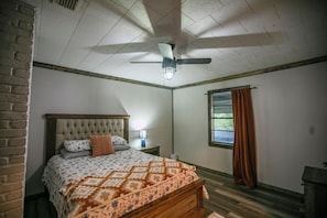 3 bedrooms, WiFi, bed sheets