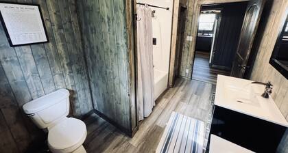 Mayday Cabin