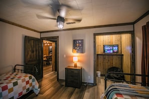 3 bedrooms, WiFi, bed sheets