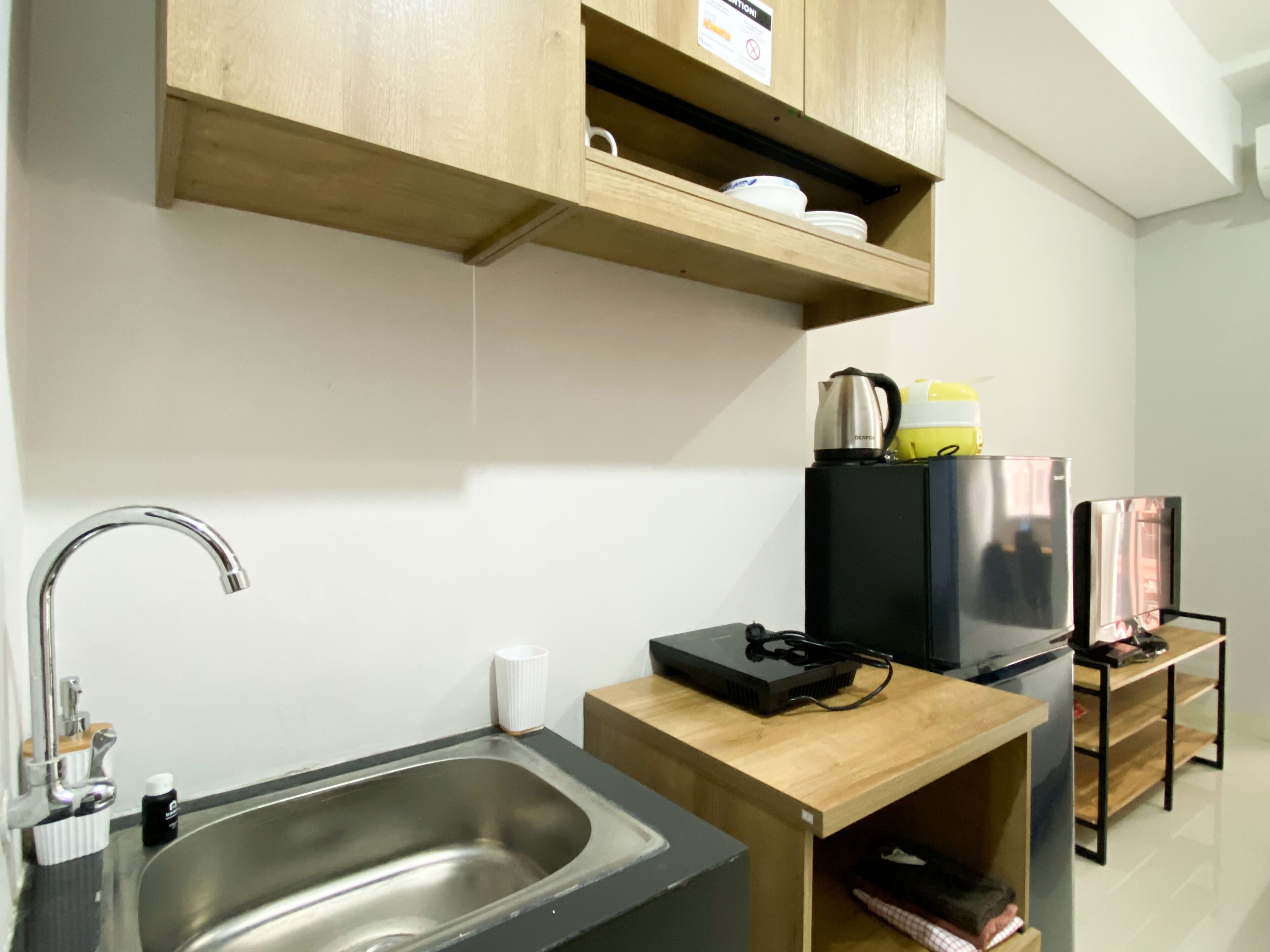 Apartment | Eigene Küche | Großer Kühlschrank, Herdplatte, Reiskocher