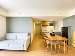 Living area - Comfort Living And Warm 3Br At Meikarta Apartment (Cikarang)