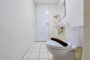 Apartment | Bathroom - Best Choice 2Br M-Town Residence Near Summarecon Mall (Gading Serpong)