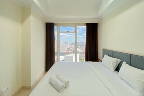 2 bedrooms, free WiFi - Spacious And Combined 2Br At Menteng Park Apartment (Jakarta)