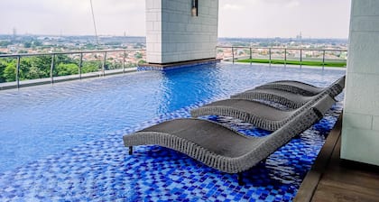 Spacious And Elegant 2Br At 35Th Floor Hillcrest House Apartment