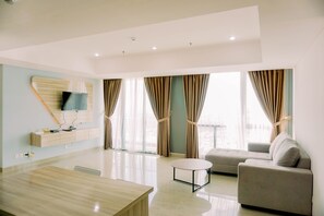 Interior - Spacious And Elegant 2Br At 35Th Floor Hillcrest House Apartment (Curug)